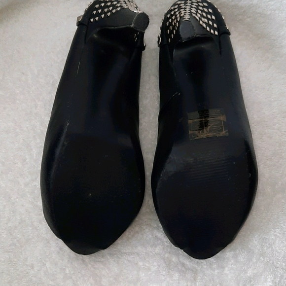 black heels with beautiful design on theback sz8/9 - Picture 7 of 12